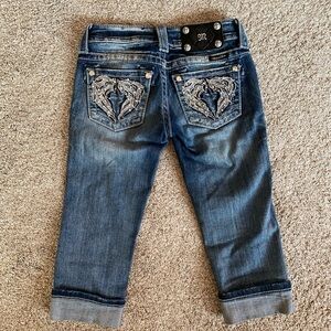 Miss Me capris Size 23